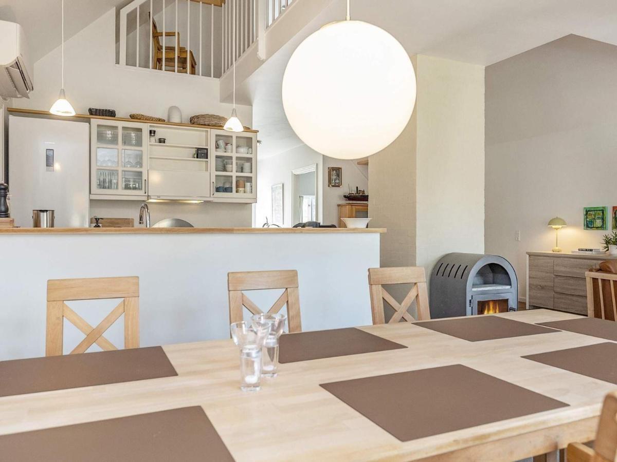 6 Person Holiday Home In Bl Vand Blåvand Exteriör bild